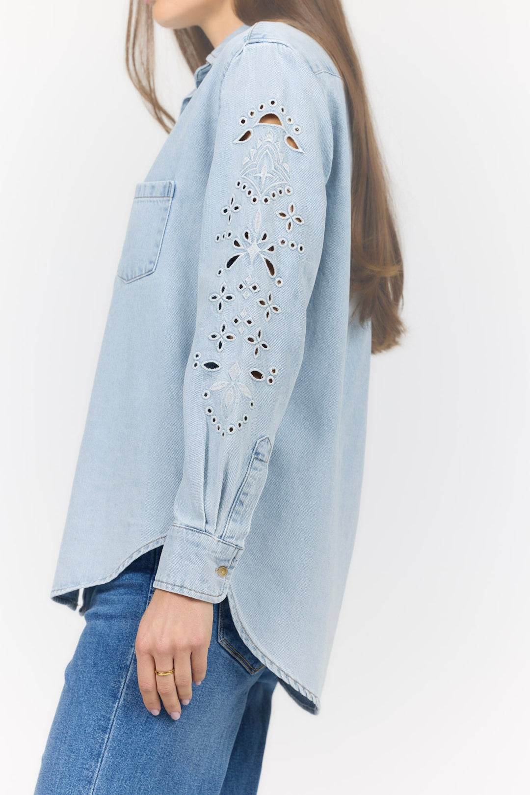 GALINA SHIRT CRYSTAL CHALK EMB.
