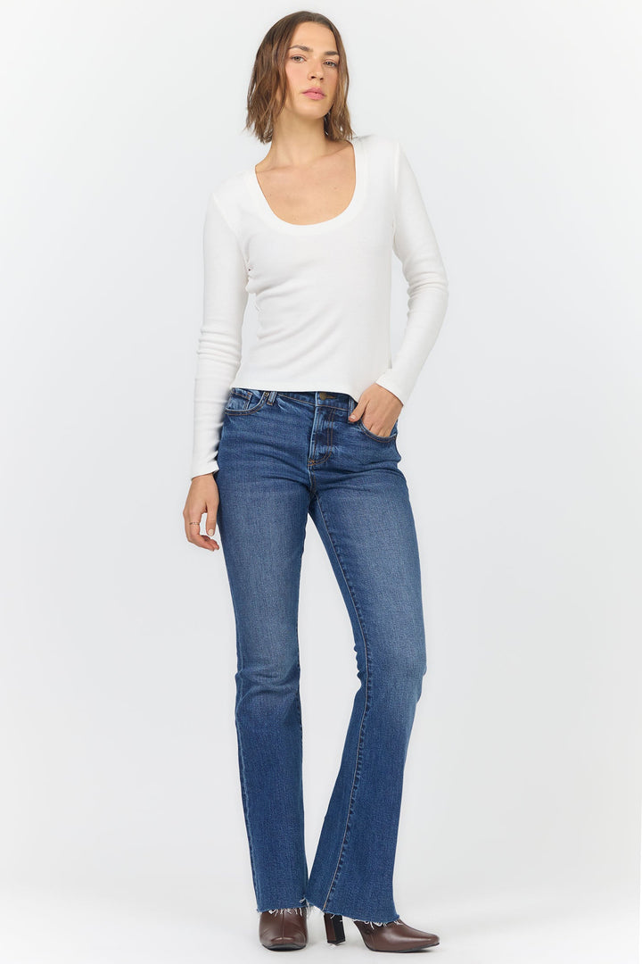 SELENE SCOOP NECK LONG SLEEVE TEE WHITE