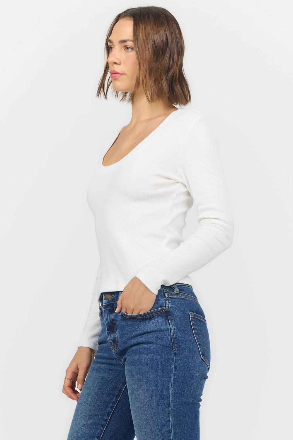 SELENE SCOOP NECK LONG SLEEVE TEE WHITE
