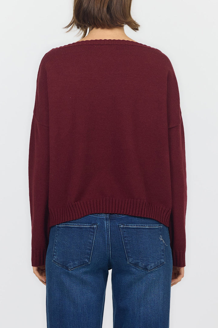 LILIANA BOAT NECK LONG SLEEVE SWEATER GARNET