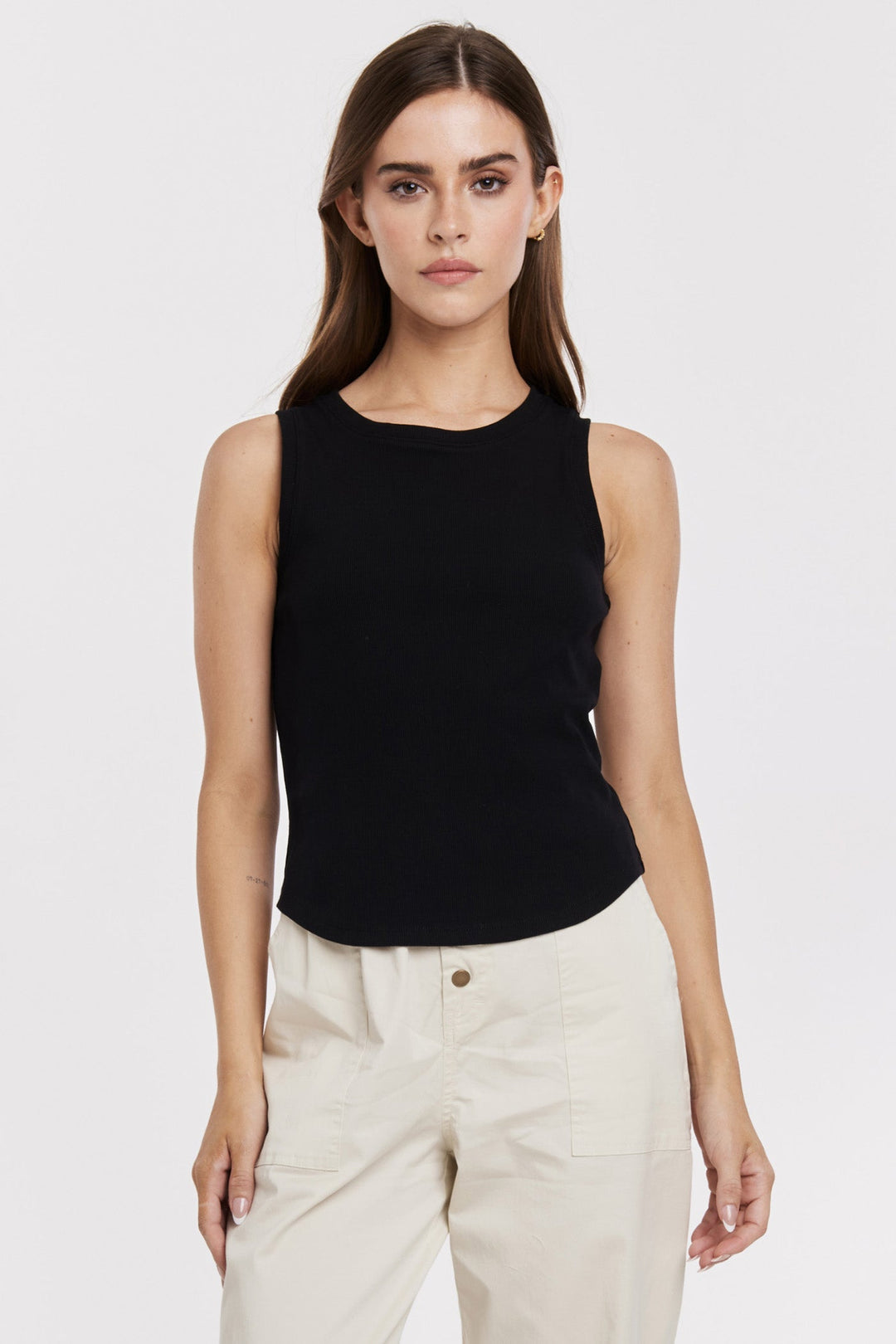 LOLA MIX MEDIA ROUND HEM TOP BLACK