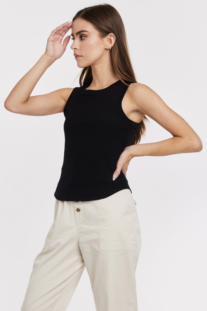 LOLA MIX MEDIA ROUND HEM TOP BLACK